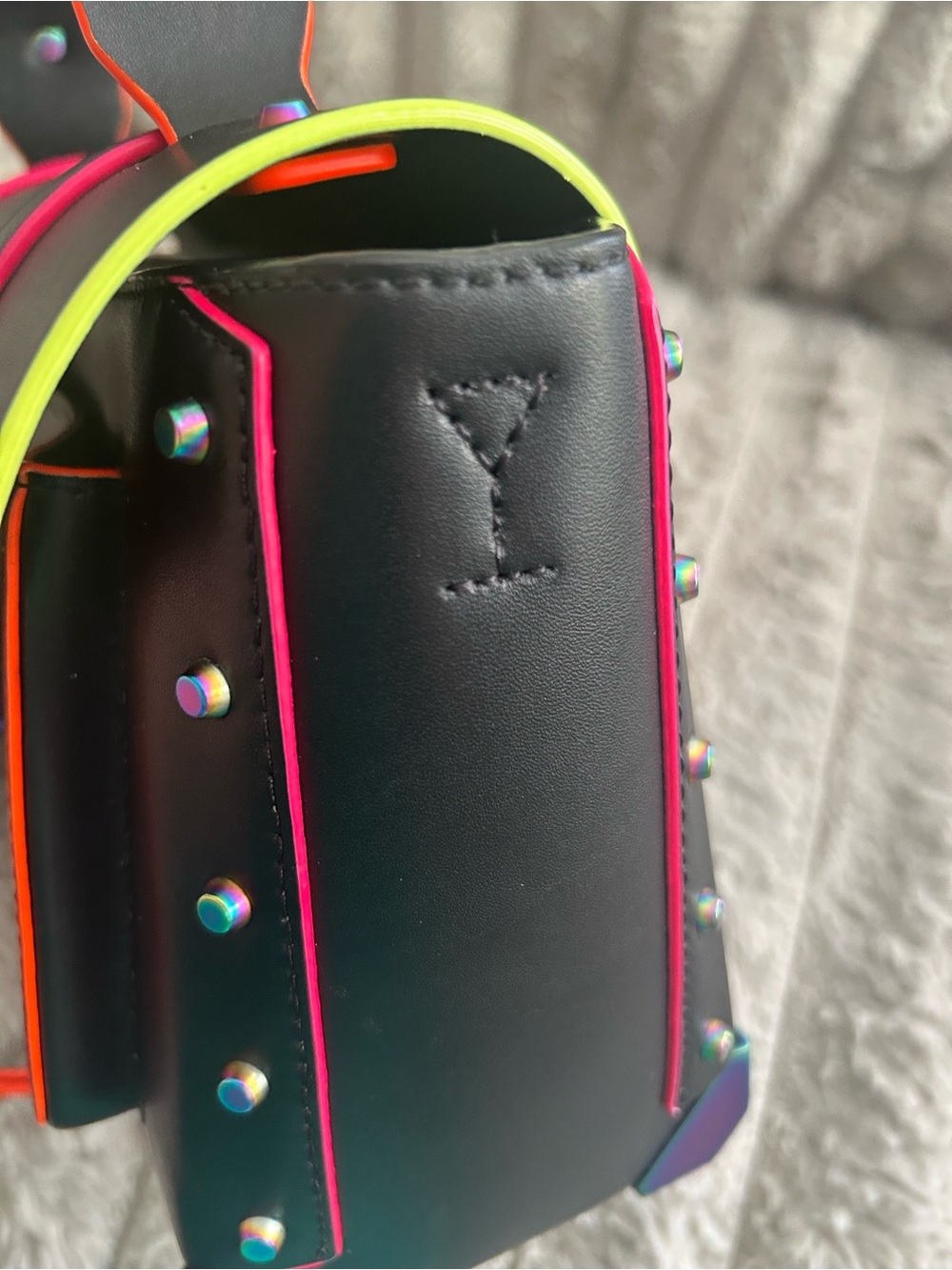 Michael Kors Manhattan Leather Satchel with Neon piping - Picture 4 of 9